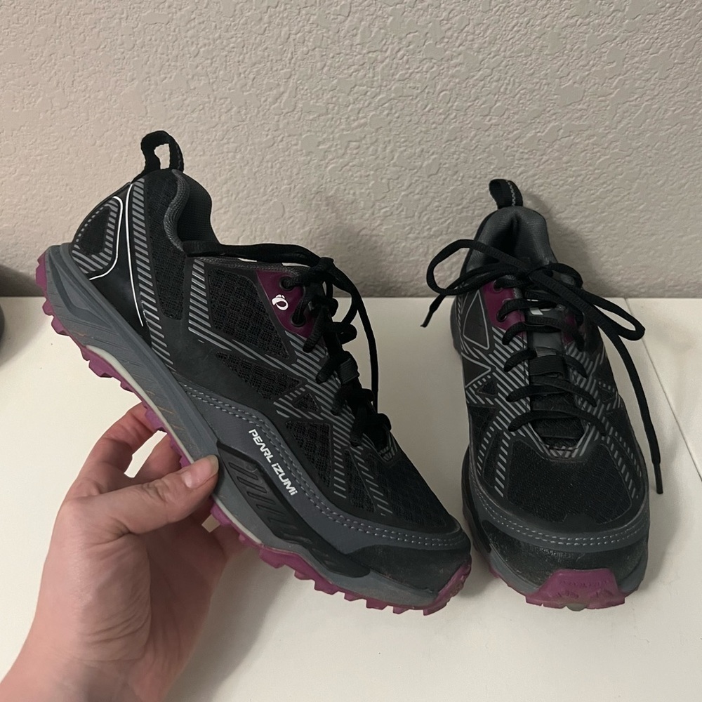 Pearl Izumi | Women X-Alp Seek VII MTB Shoes Sz 39/8 Black, Purple